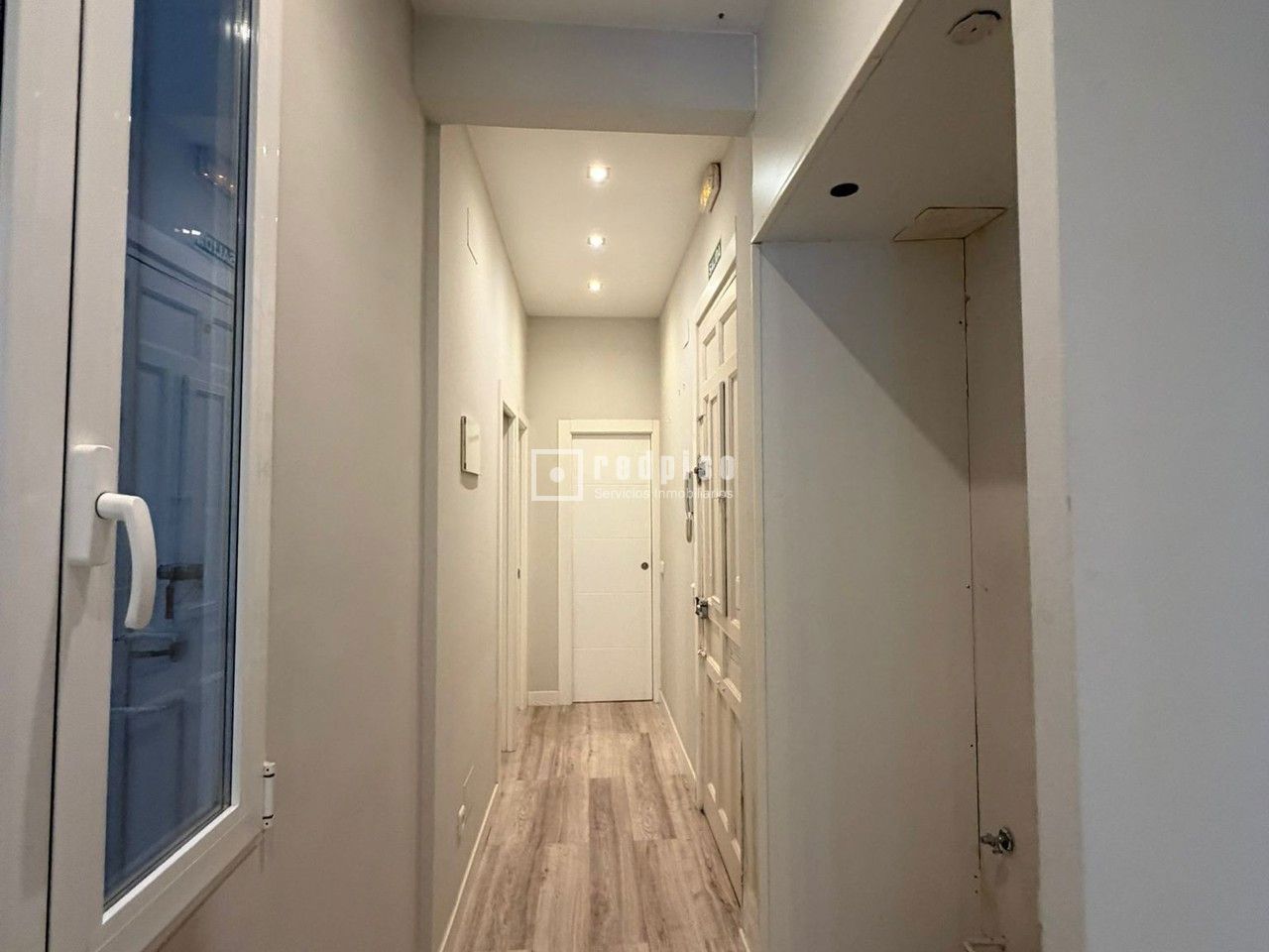 Local en alquiler en calle Del General Díaz Porlier, Madrid, Madrid 7/11