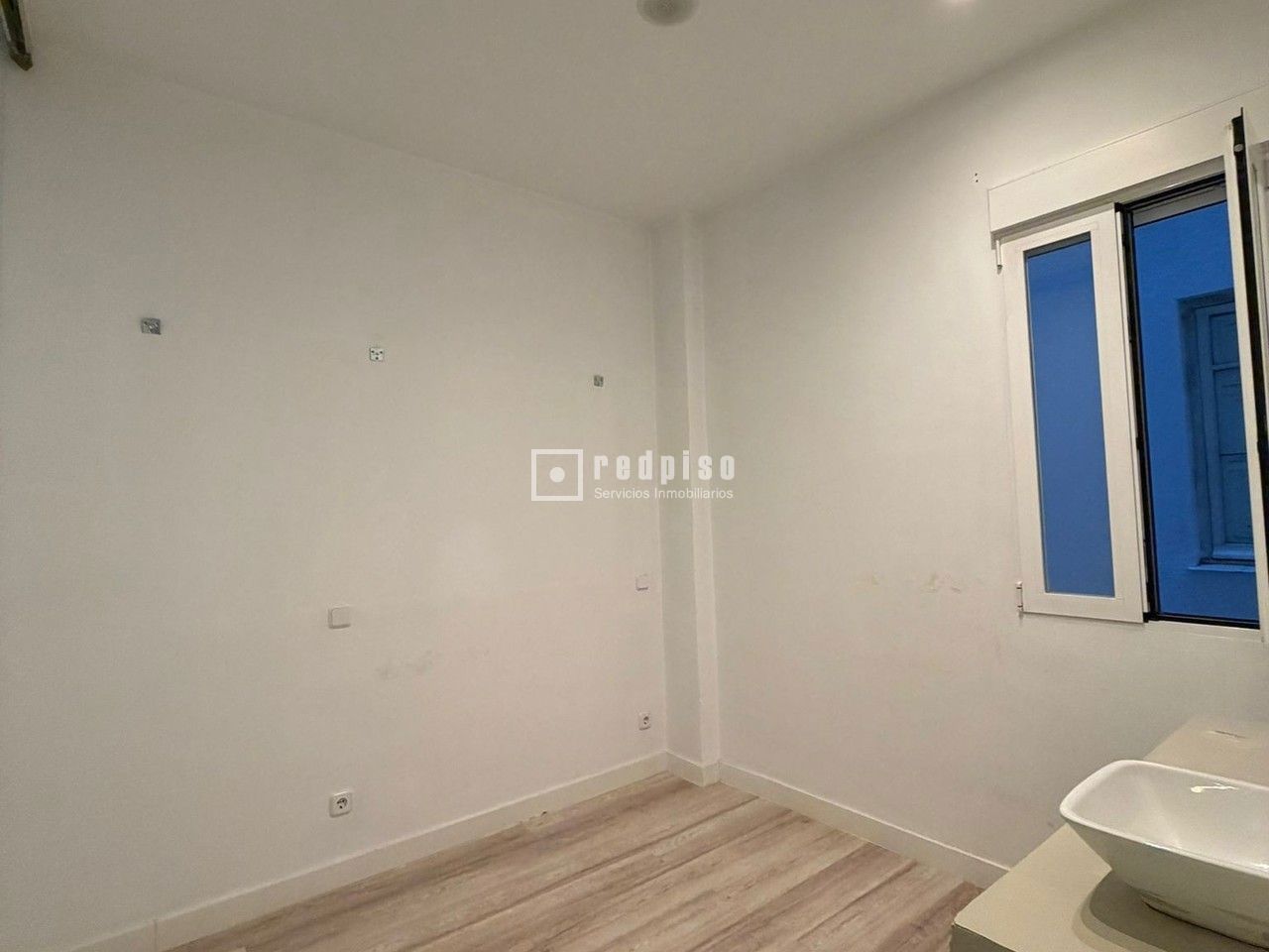 Local en alquiler en calle Del General Díaz Porlier, Madrid, Madrid 4/11