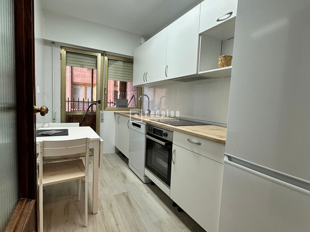 Piso en alquiler en  paseo del Hospital Militar, 8, Valladolid  5/22