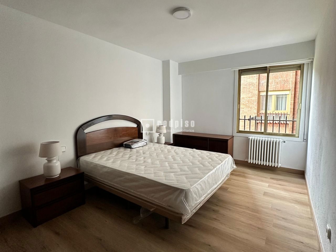 Piso en alquiler en  paseo del Hospital Militar, 8, Valladolid  11/22