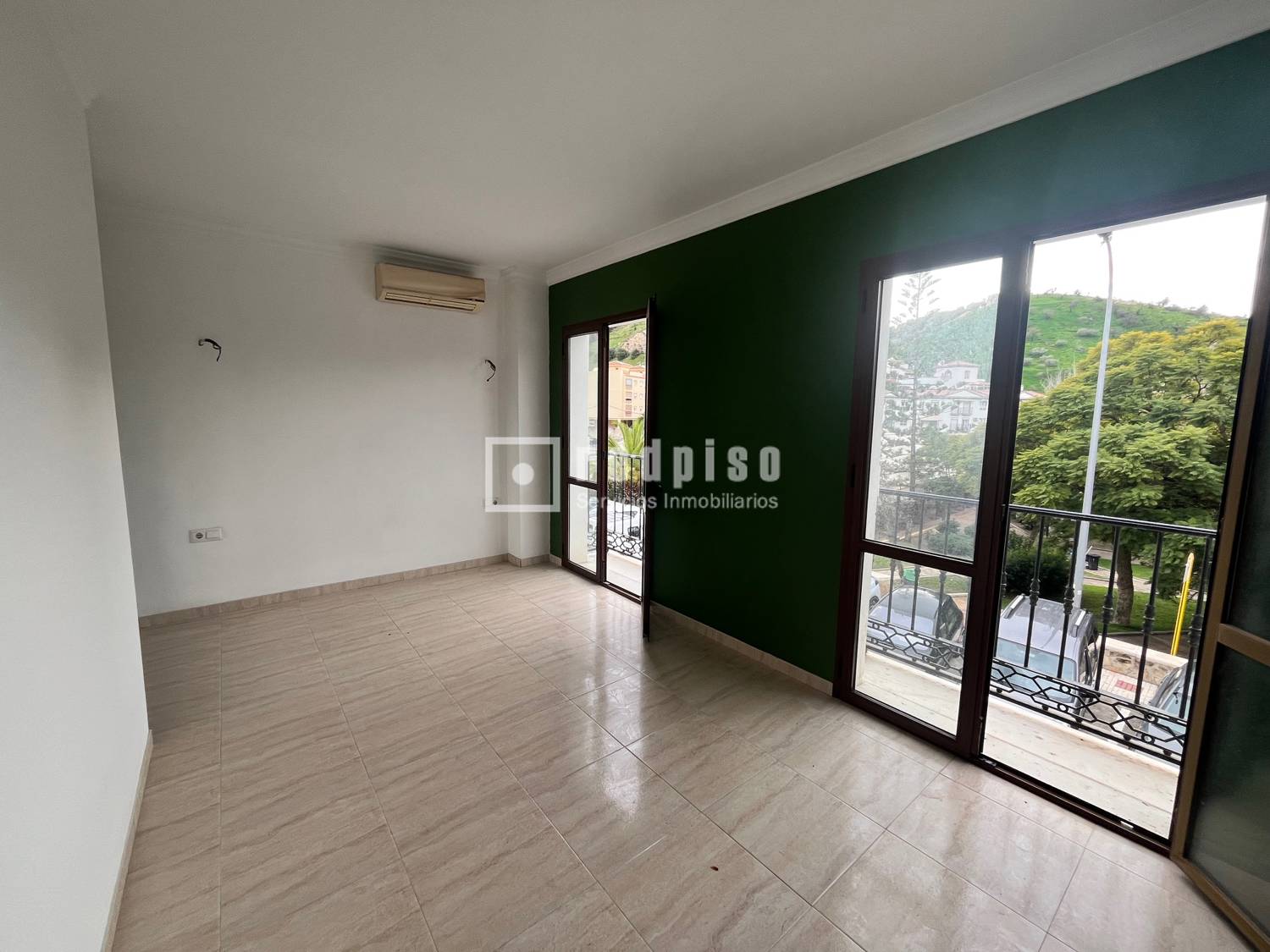 Piso en venta en  Algarrobo, Málaga  8/22