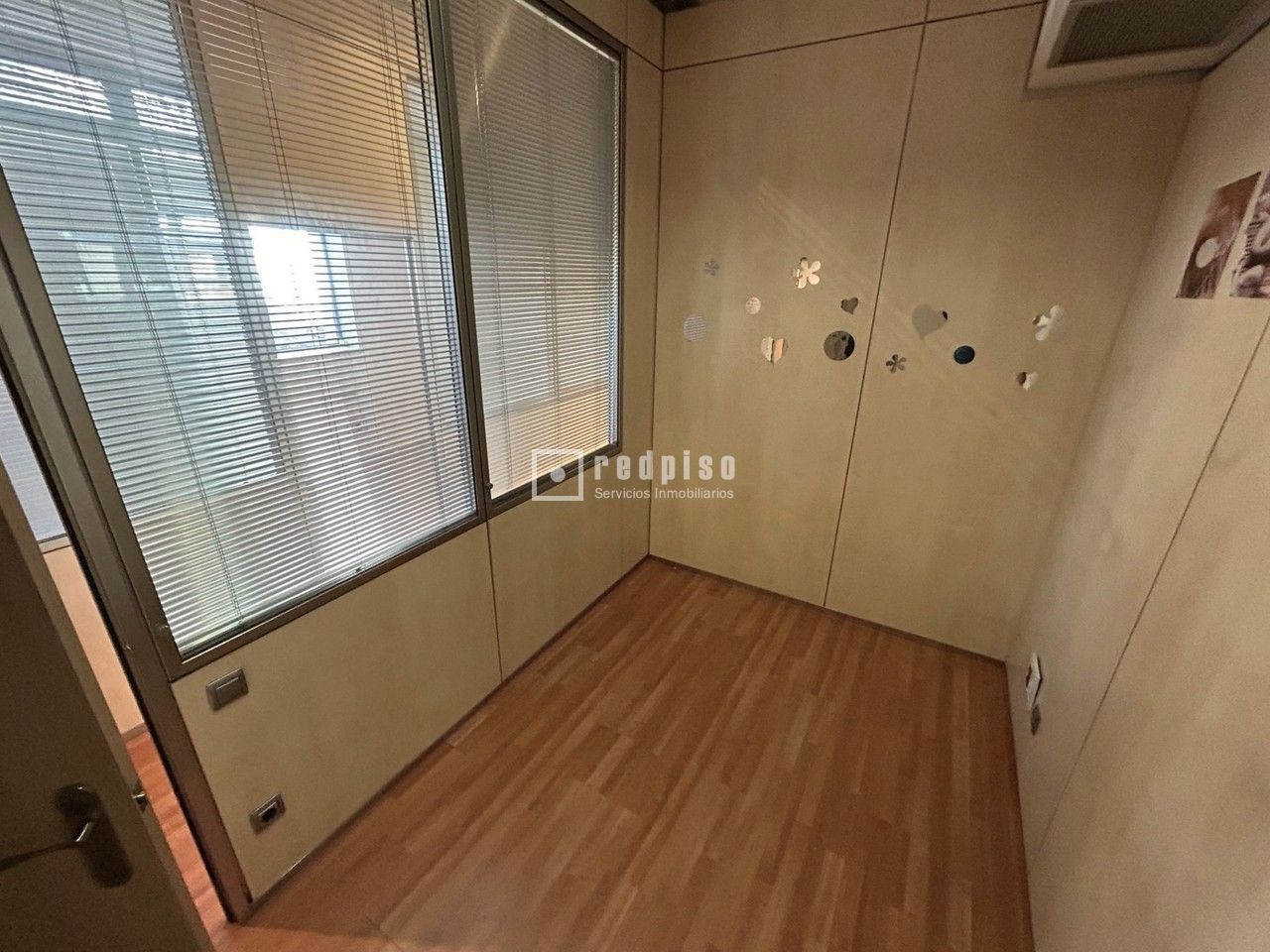 Local en alquiler en Coslada, Madrid 2/12