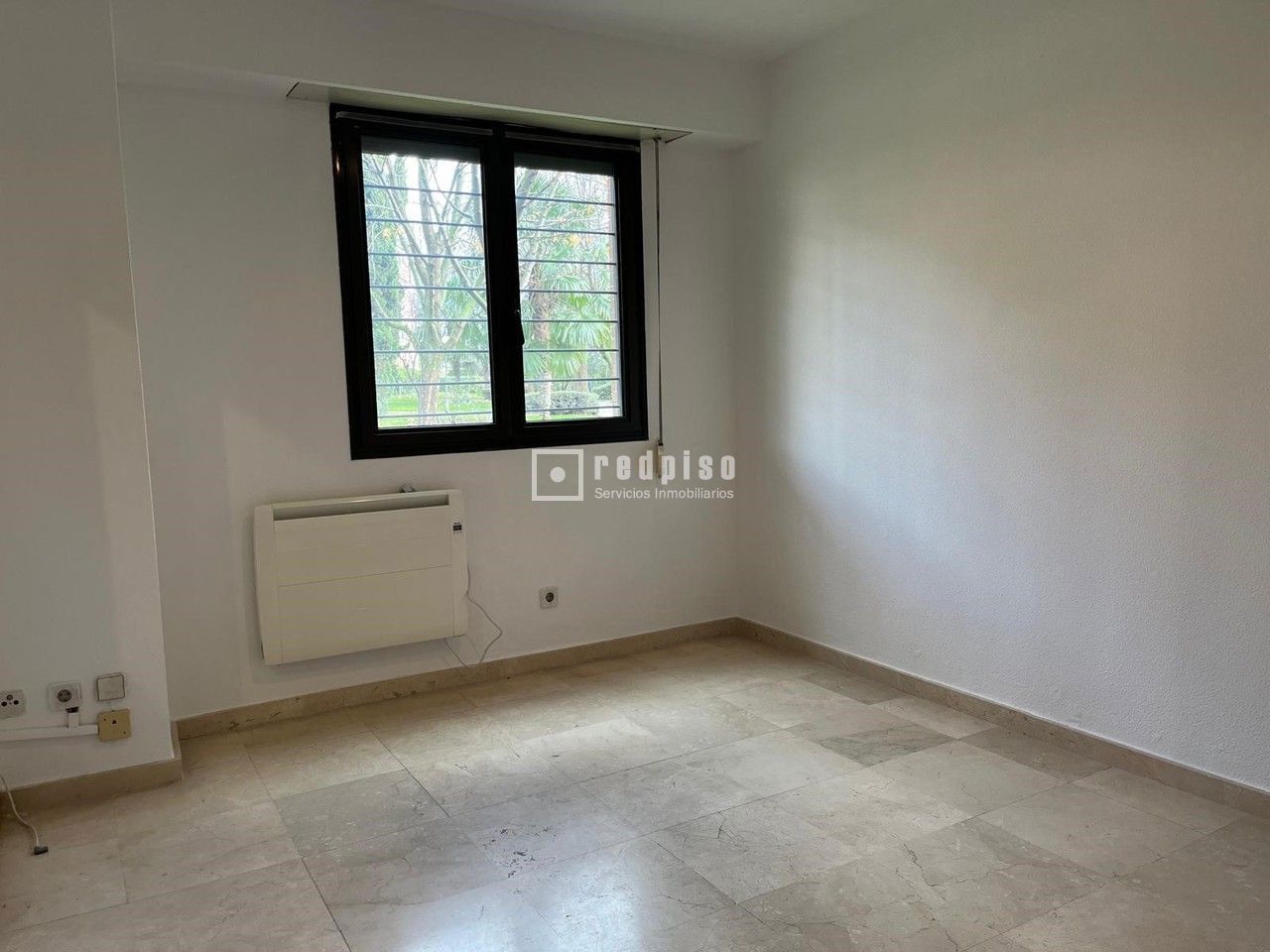 Piso en alquiler en Pozuelo De Alarcón, Madrid 9/19