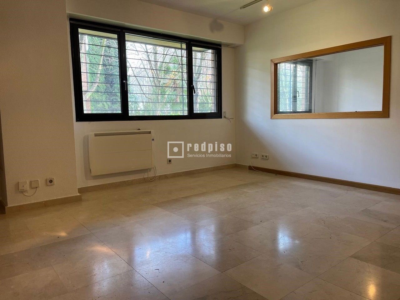 Piso en alquiler en Pozuelo De Alarcón, Madrid 4/19