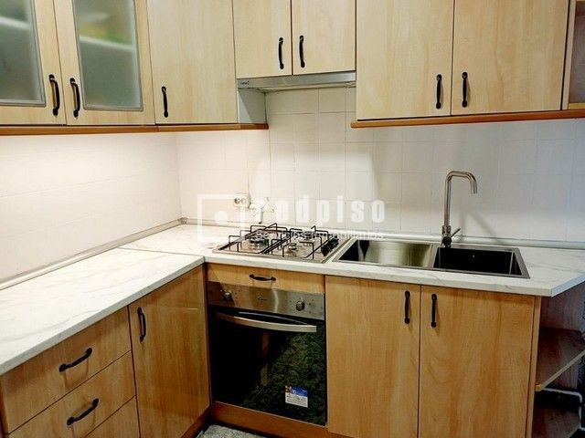 Piso en venta en  avenida de Francisco Aguirre, Talavera de la Reina, Toledo  11/17