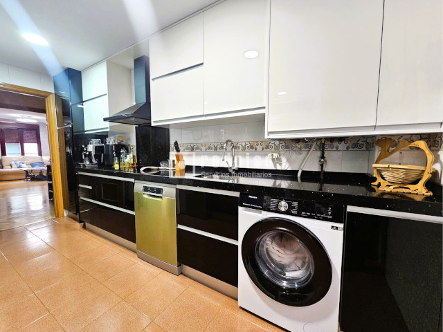 Piso en venta en Parla, Madrid 6/14