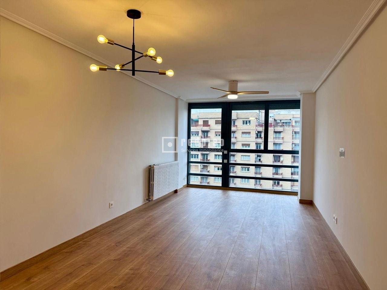 Piso en alquiler en  plaza de Mariano Arregui Canela, Zaragoza  10/44