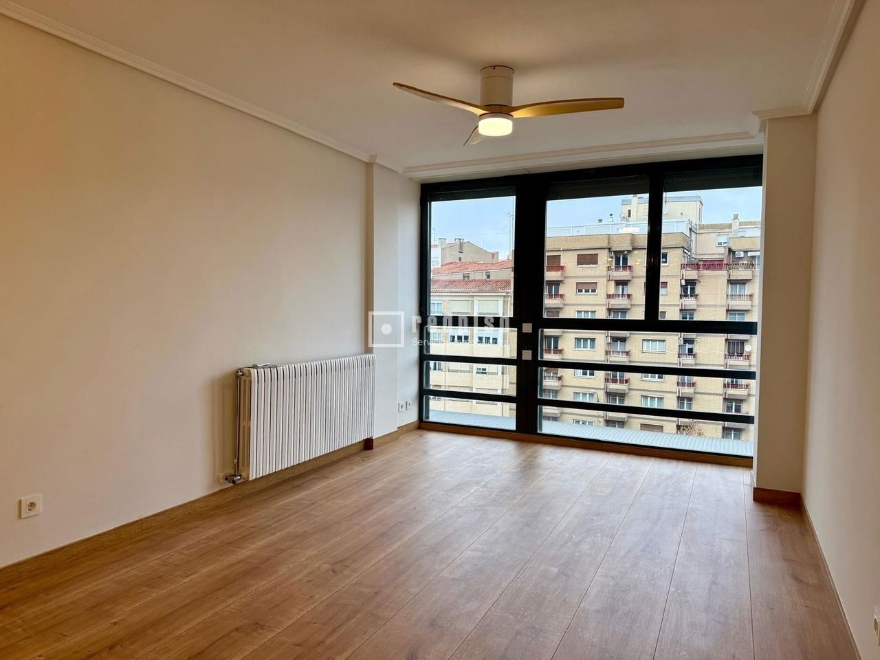 Piso en alquiler en  plaza de Mariano Arregui Canela, Zaragoza  11/44