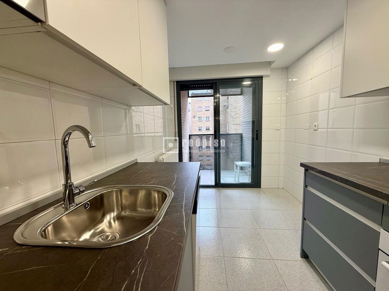 Piso en alquiler en  plaza de Mariano Arregui Canela, Zaragoza  18/44