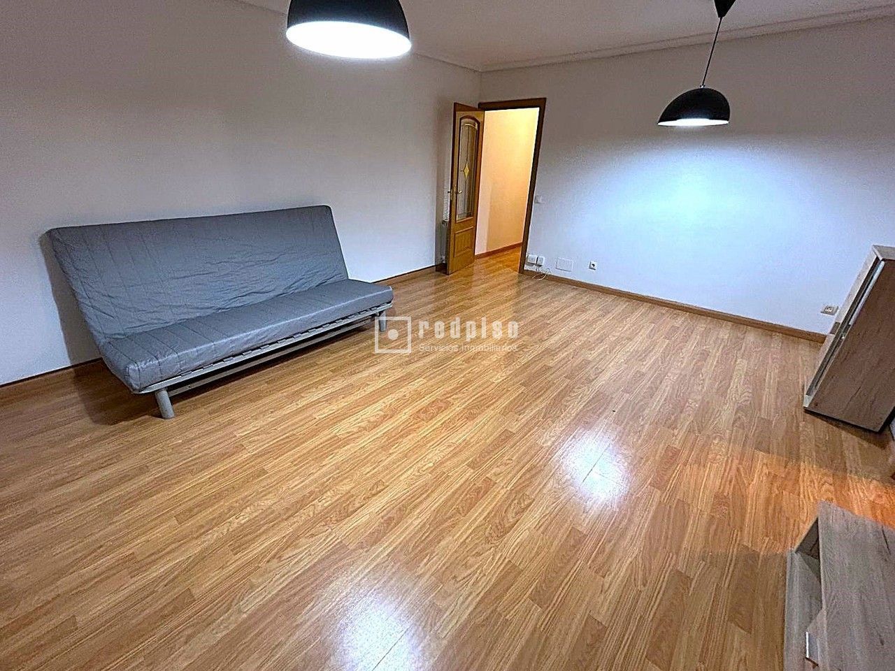 Piso en alquiler en  Coslada, Madrid  2/19