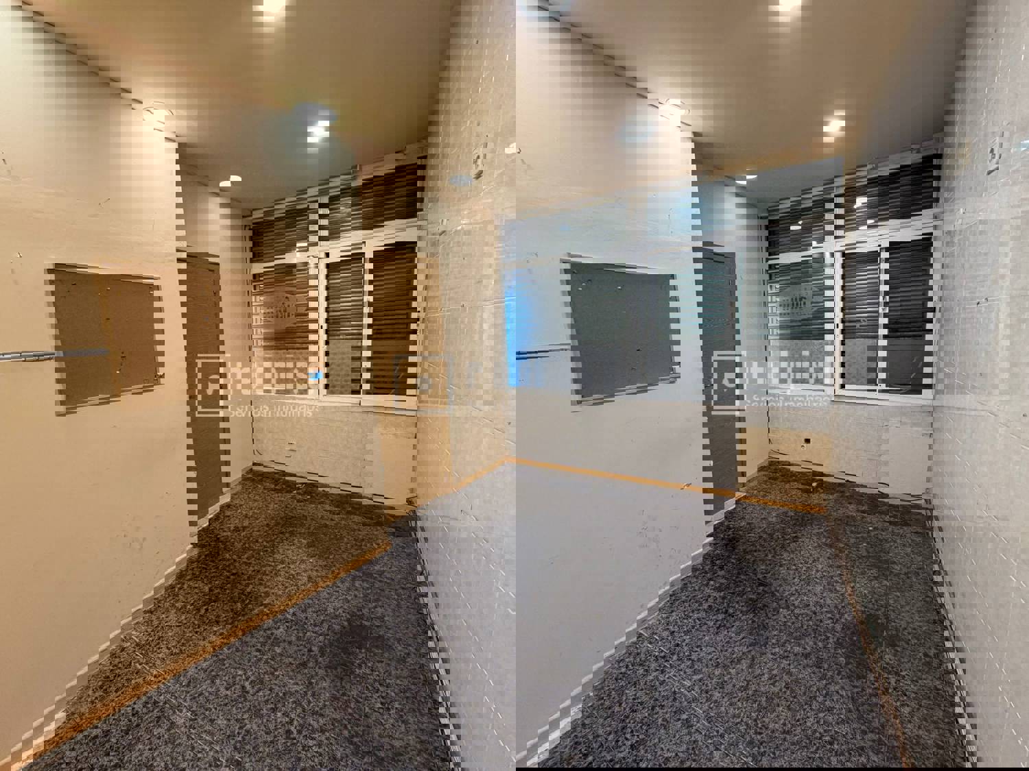 Local en venta en Alcalá De Henares, Madrid 14/16