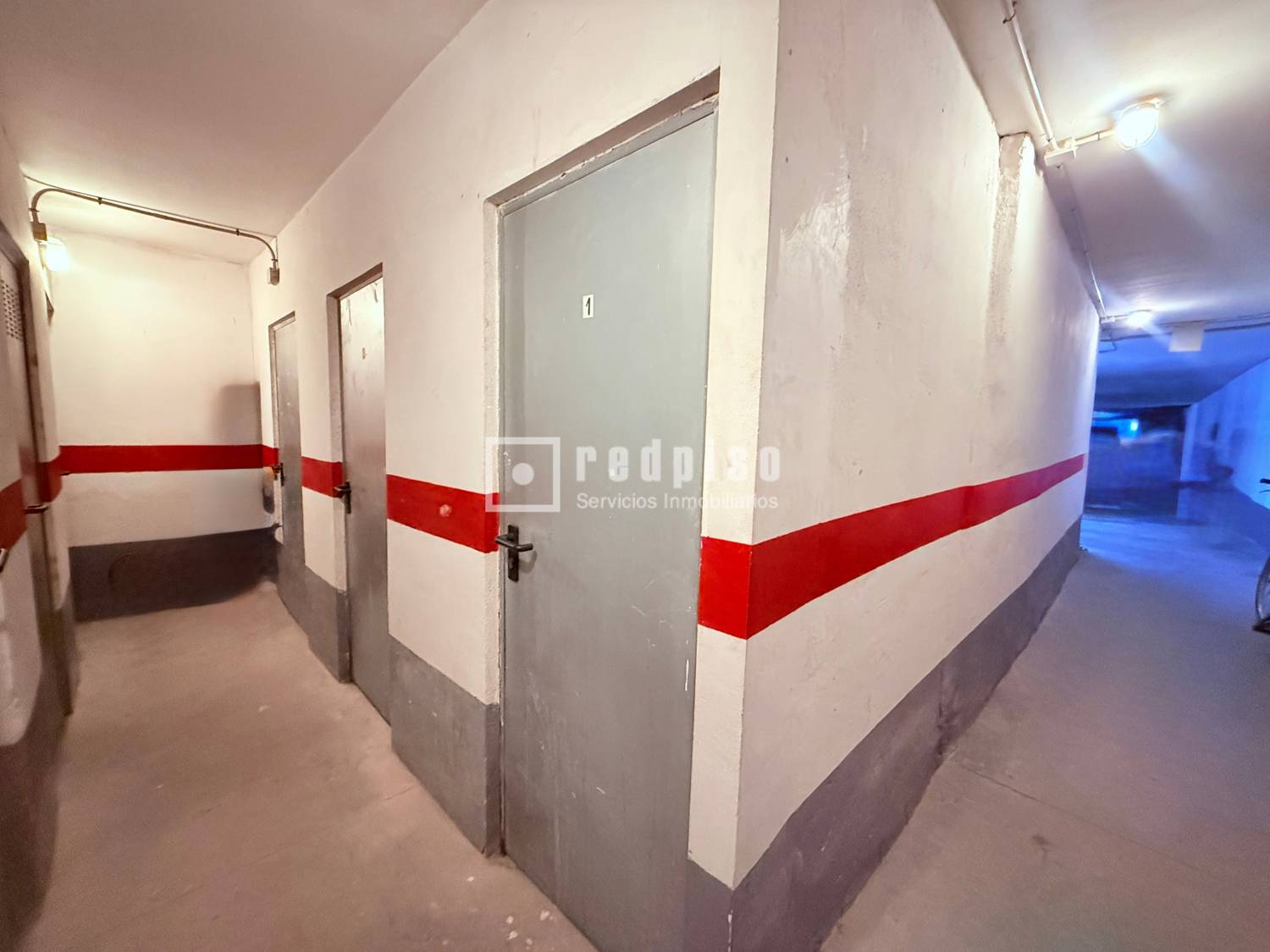 Trastero en venta  calle del Doctor Sanchis Bergon, Extramurs, Valencia  2/11