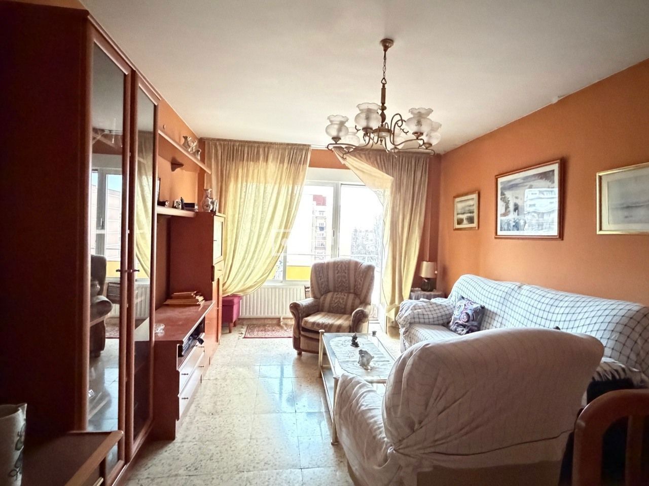 Piso en venta en Zarzaquemada, Madrid 3/19