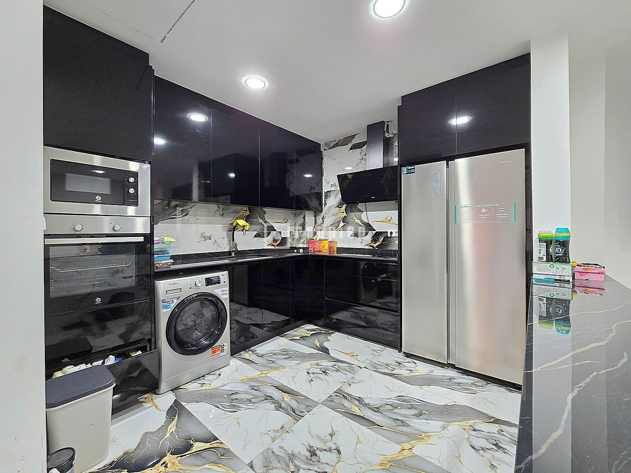 Local en venta  Xirivella, Valencia  5/11