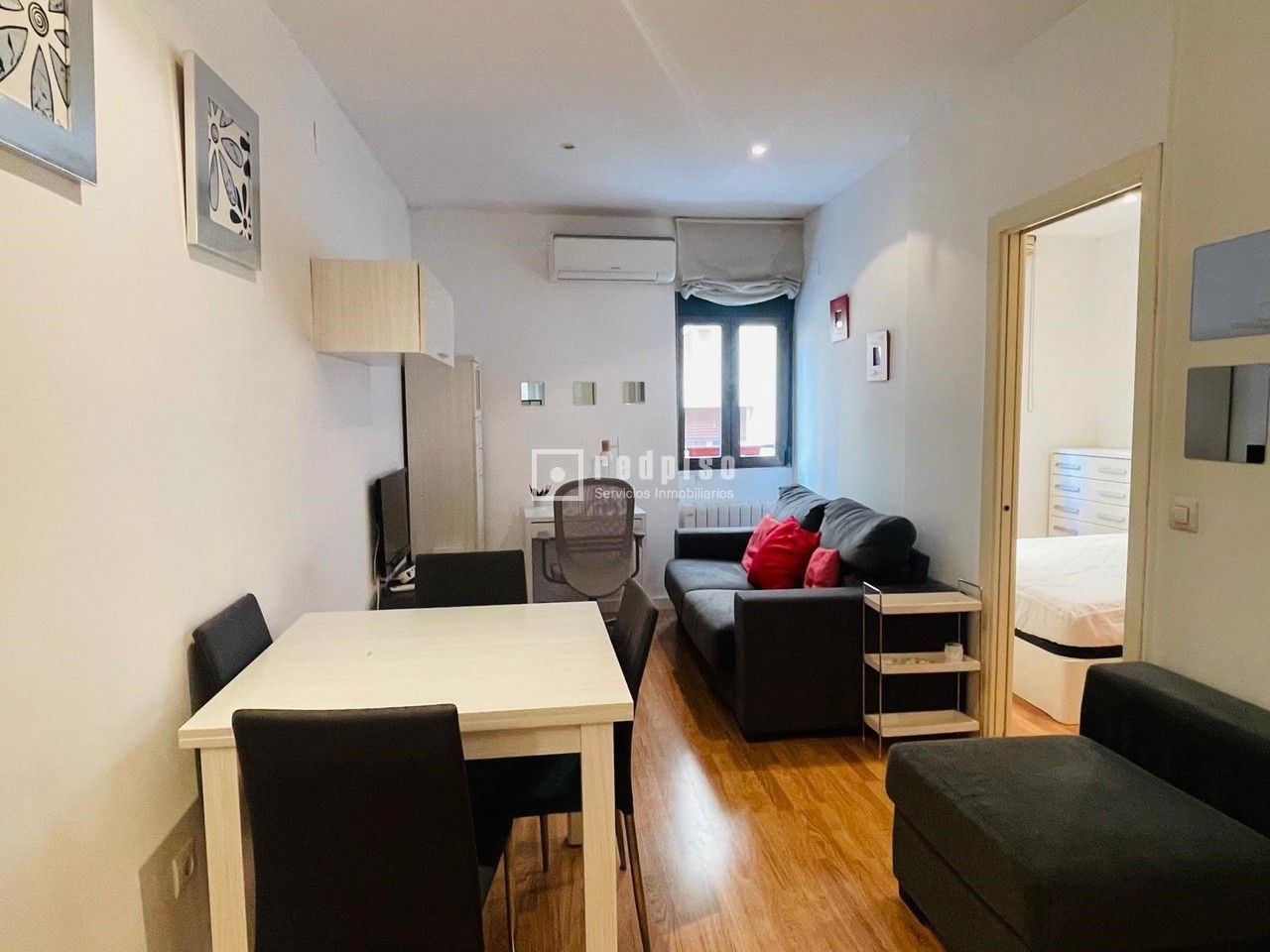 Piso en alquiler en calle De Robledillo, Chamberí, Madrid 2/21