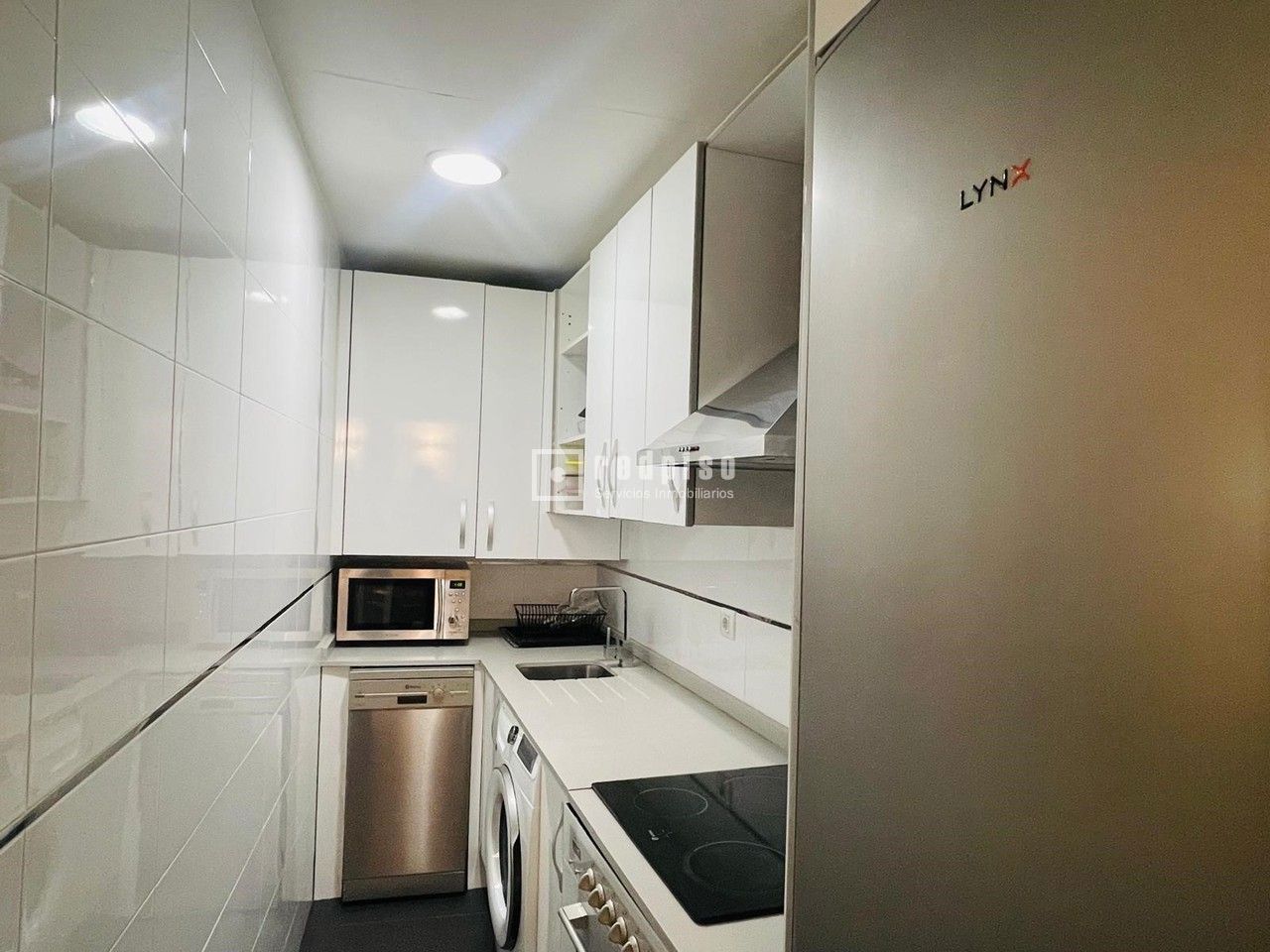 Piso en alquiler en calle De Robledillo, Chamberí, Madrid 11/21