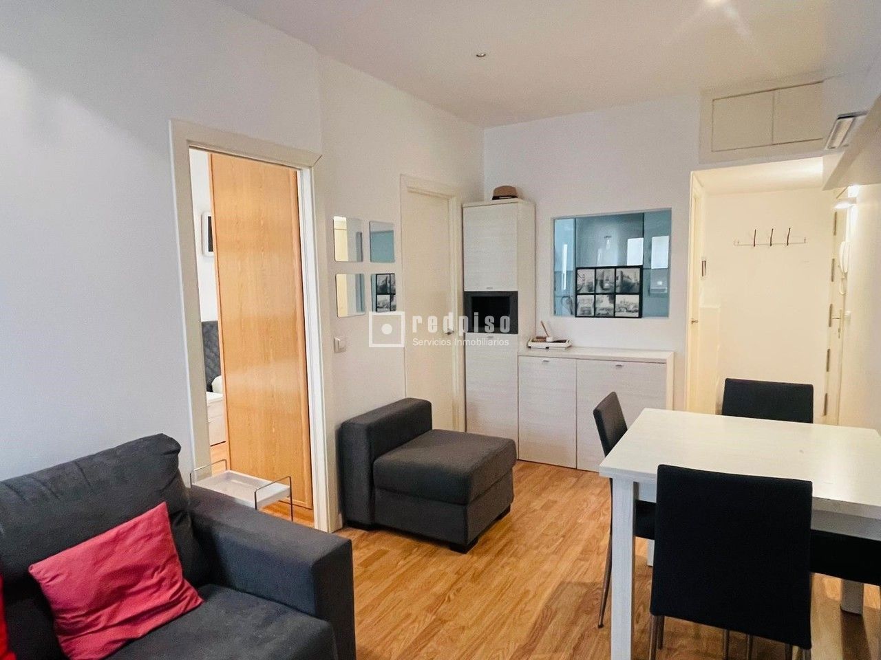 Piso en alquiler en calle De Robledillo, Chamberí, Madrid 6/21