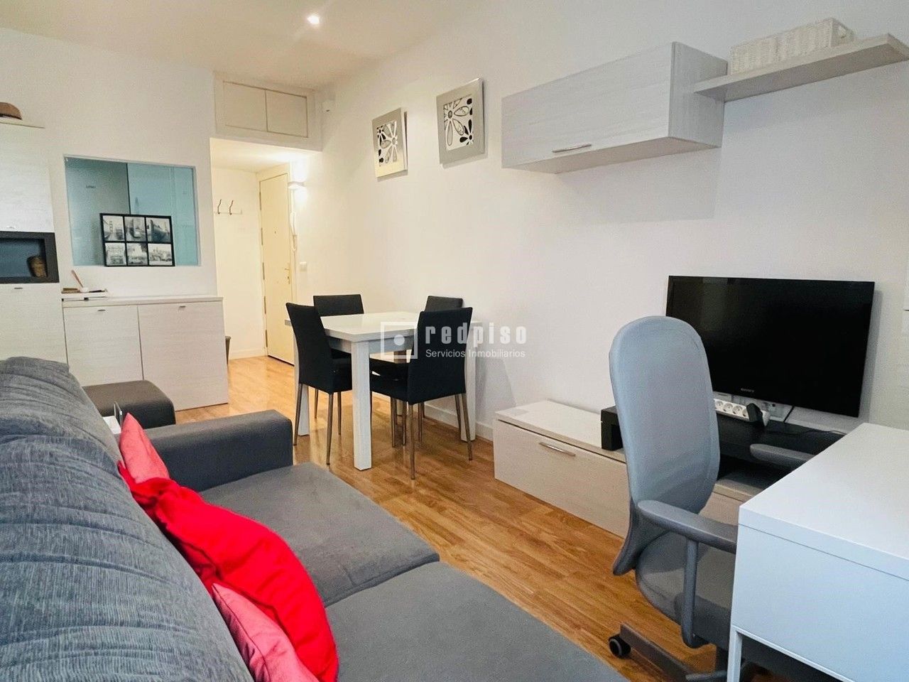 Piso en alquiler en calle De Robledillo, Chamberí, Madrid 4/21