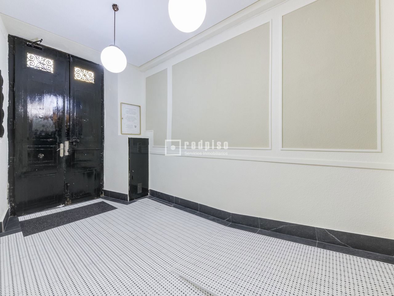 Piso en venta en calle De San Lorenzo, Madrid, Madrid 49/50