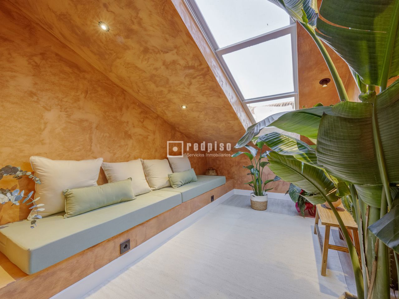 Piso en venta en calle De San Lorenzo, Madrid, Madrid 8/50