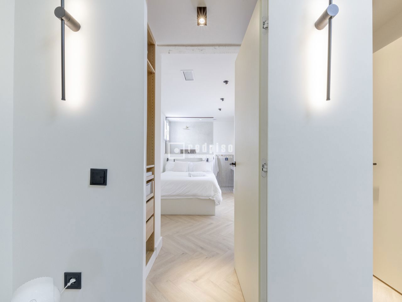 Piso en venta en calle De San Lorenzo, Madrid, Madrid 35/50