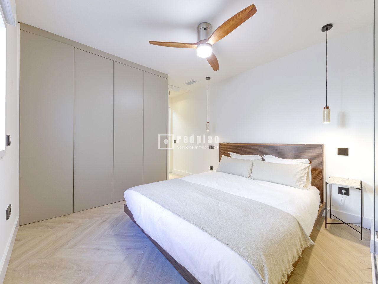 Piso en venta en calle De San Lorenzo, Madrid, Madrid 27/50