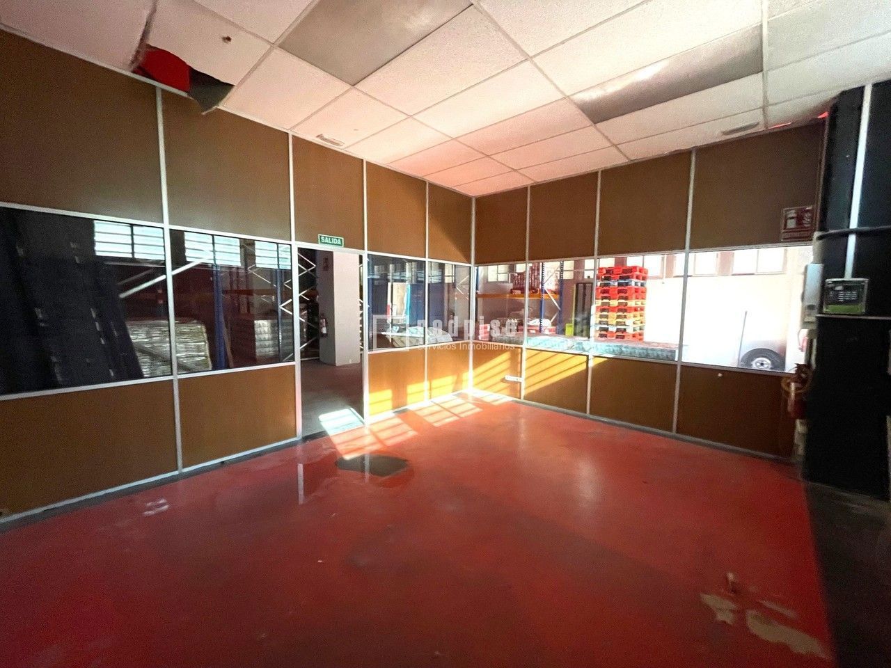 Industrial en venta en calle De Isabel Colbrand, Madrid, Madrid 5/12