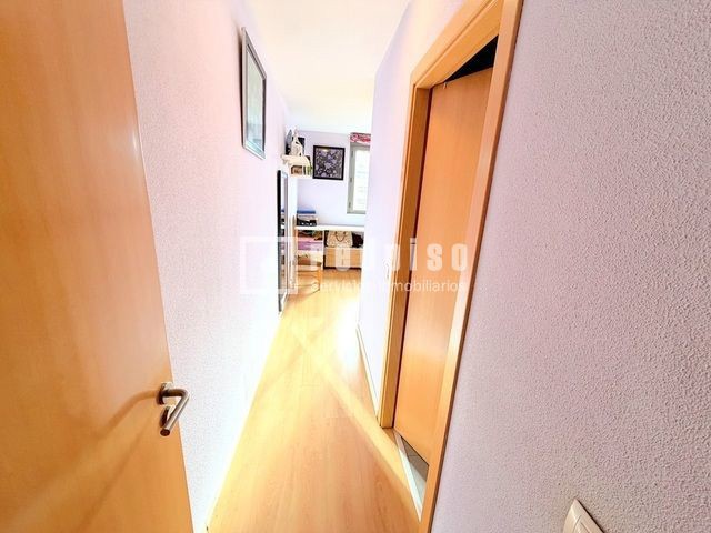Piso en venta en calle De Los Montes Pirineos, Madrid, Madrid 18/24