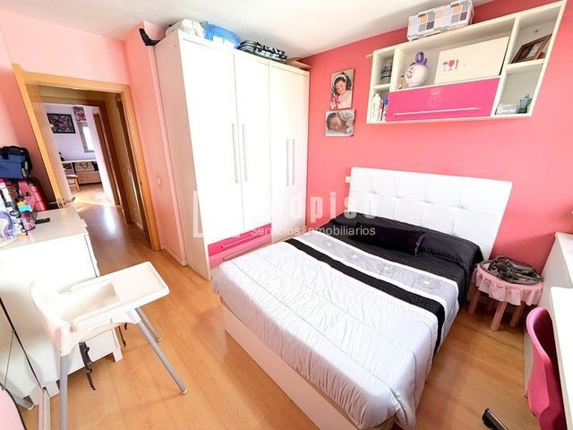 Piso en venta en calle De Los Montes Pirineos, Madrid, Madrid 8/24