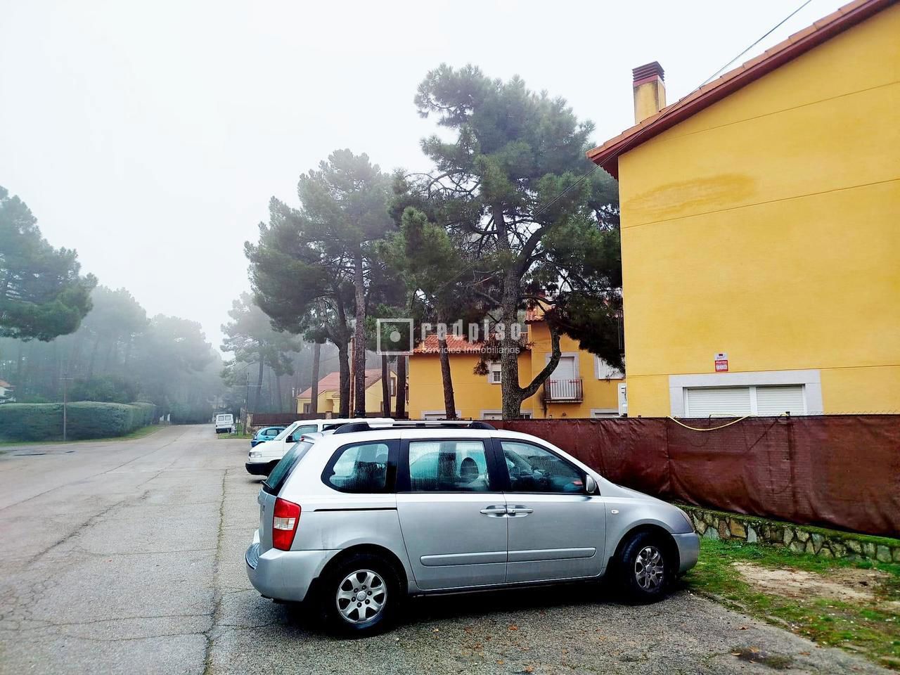 Casa en venta en  calle de Coruña, Cadalso de los Vidrios, Madrid  22/27