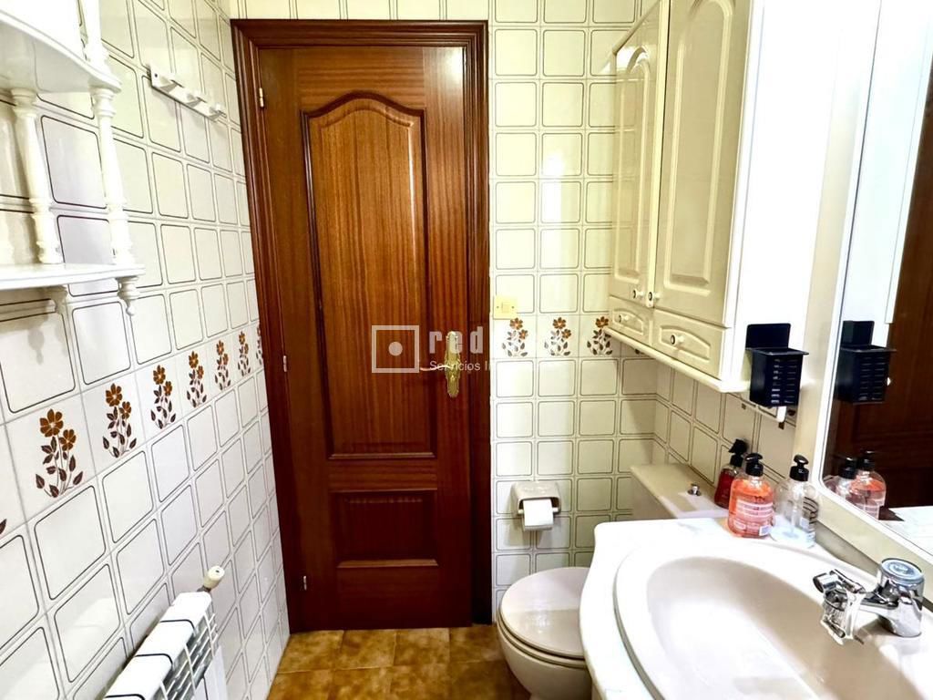 Piso en venta en  calle Tirso de Molina, Arteixo, A Coruña  27/37
