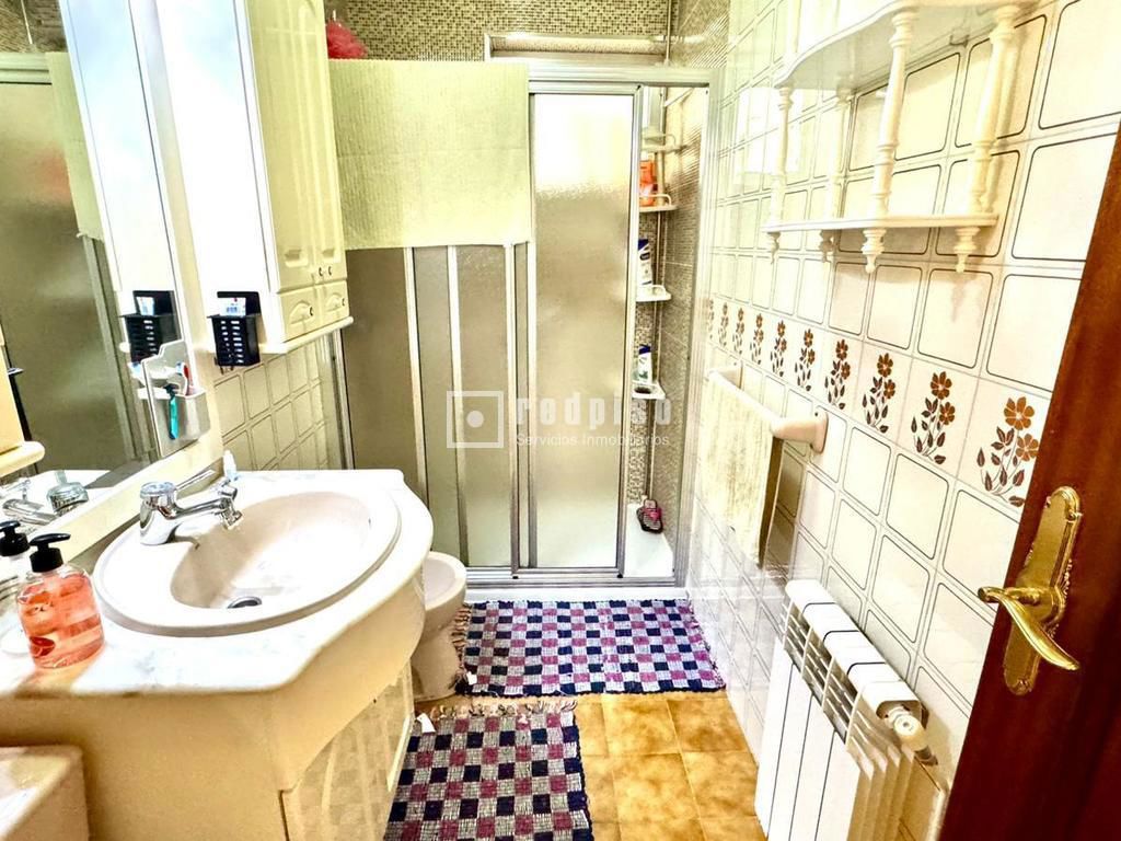 Piso en venta en  calle Tirso de Molina, Arteixo, A Coruña  25/37