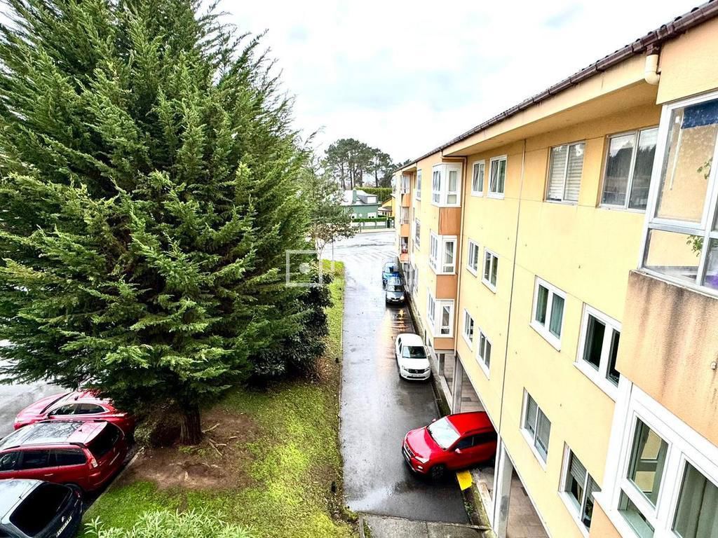 Piso en venta en  calle Tirso de Molina, 2, Arteixo, A Coruña  41/42