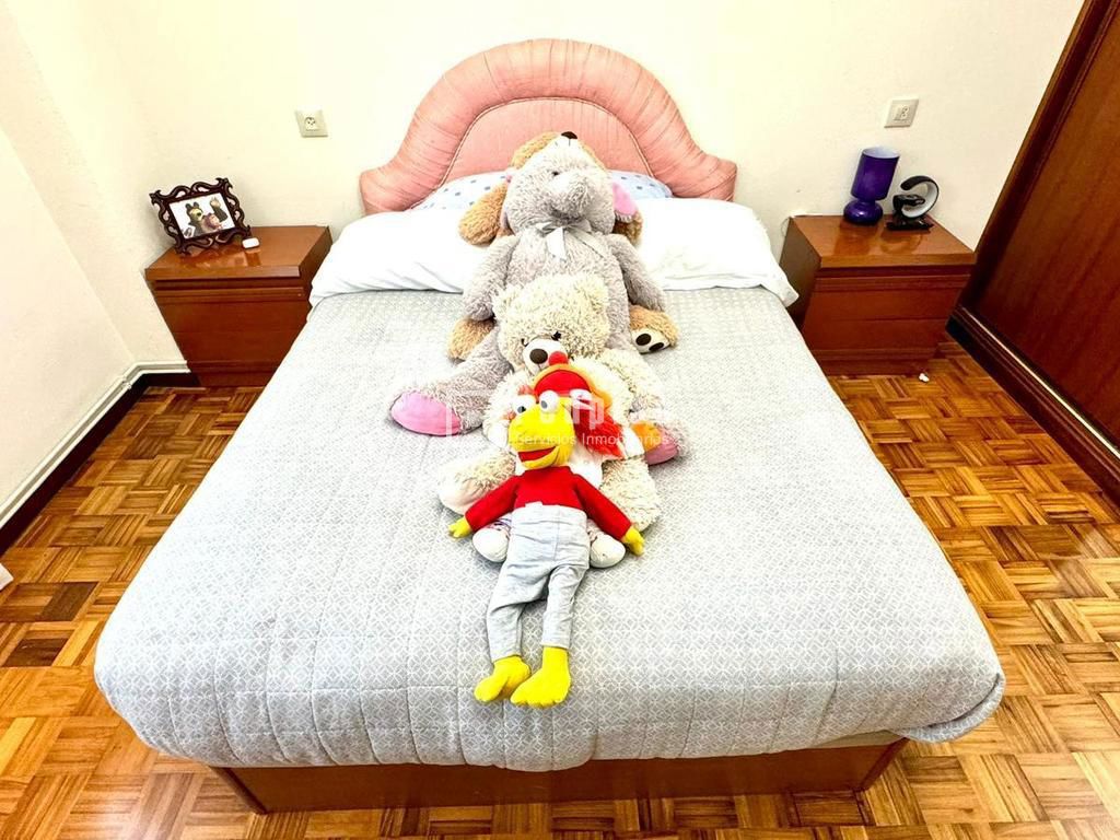 Piso en venta en  calle Tirso de Molina, 2, Arteixo, A Coruña  21/42