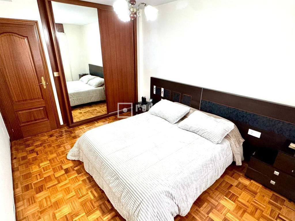 Piso en venta en  calle Tirso de Molina, 2, Arteixo, A Coruña  30/42