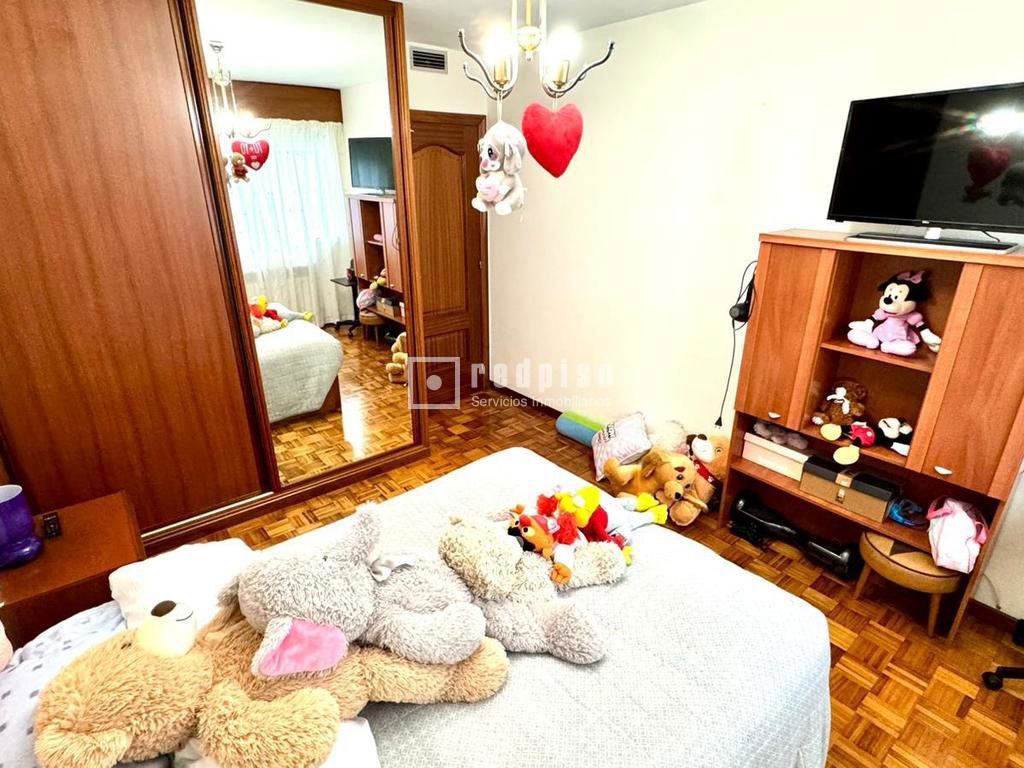 Piso en venta en  calle Tirso de Molina, 2, Arteixo, A Coruña  22/42