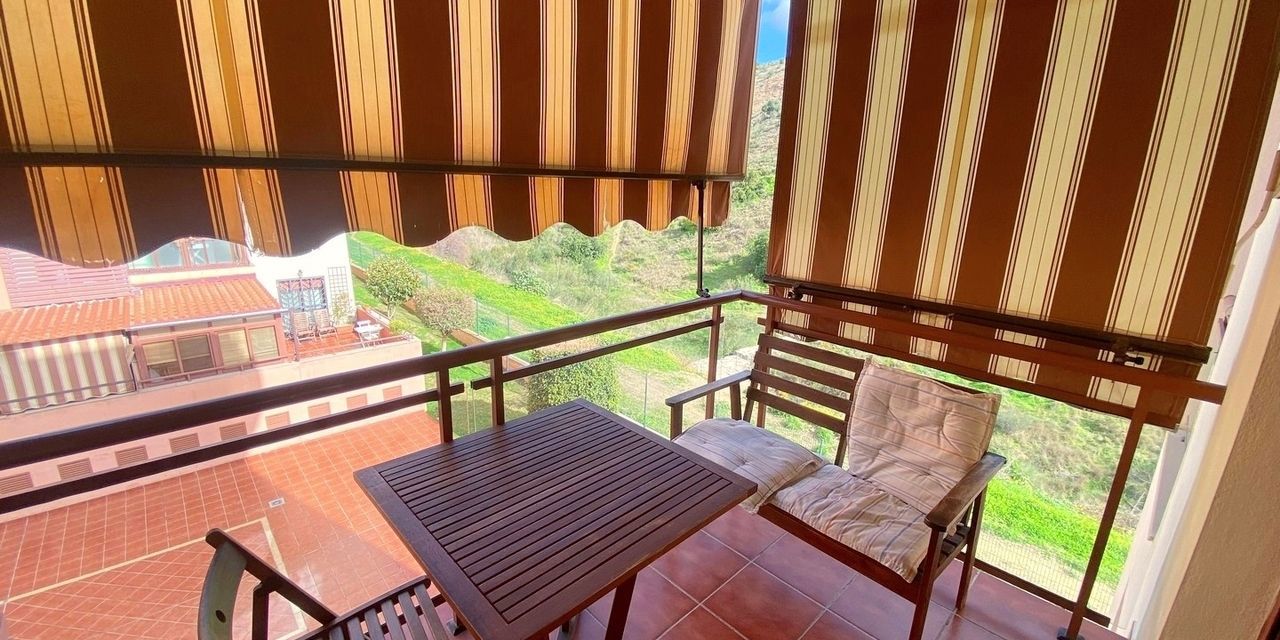 Piso en alquiler en  calle de Sor Juana Inés de la Cruz, Ciudad Jardín, Málaga  1/1