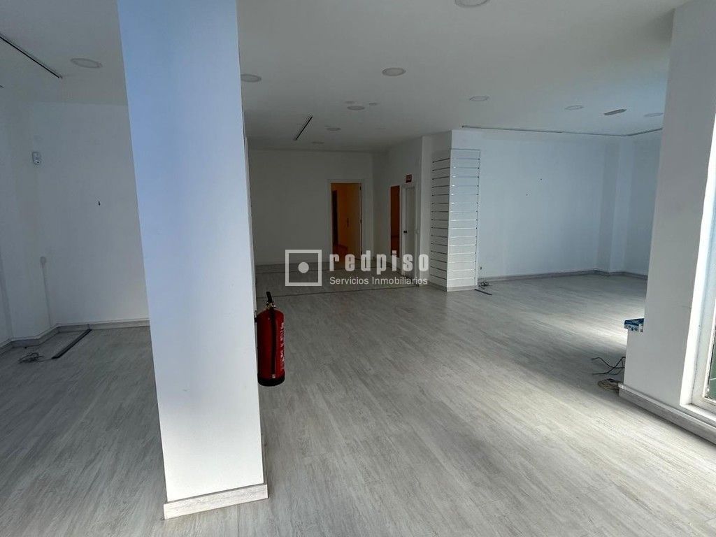 Local en venta en Móstoles, Madrid 2/12