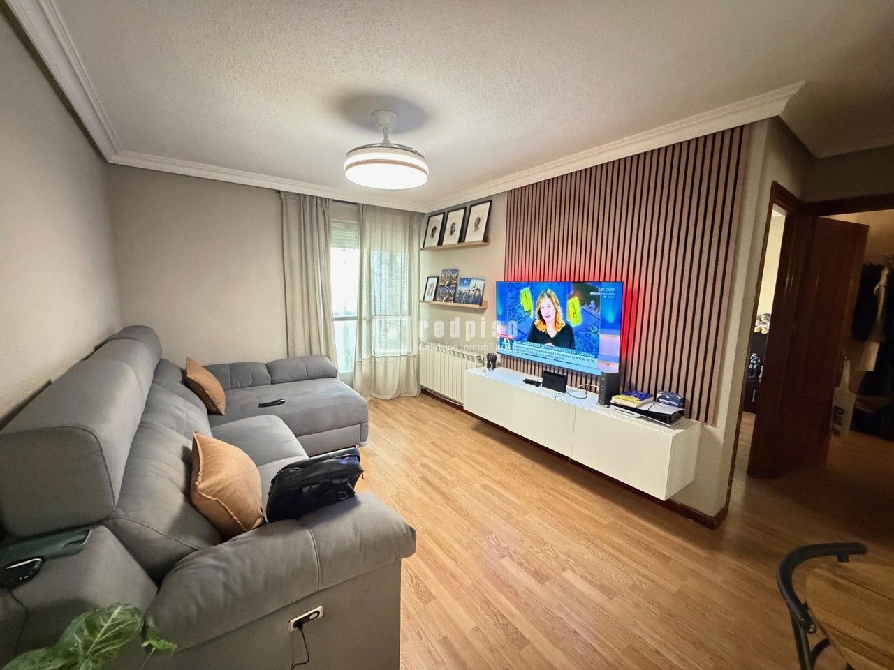 Piso en alquiler en  calle de Navalmoral de la Mata, Madrid  1/1