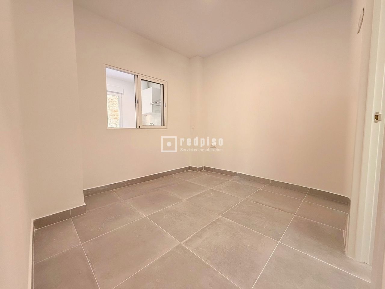 Piso en venta en avenida De Las Postas, Ciudad Jardín, Málaga 8/19
