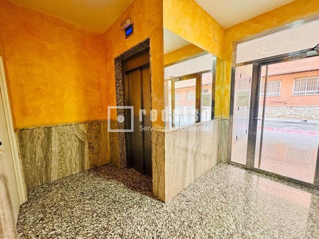 Piso en venta en calle Del Clavel, Murcia, Murcia 26/36