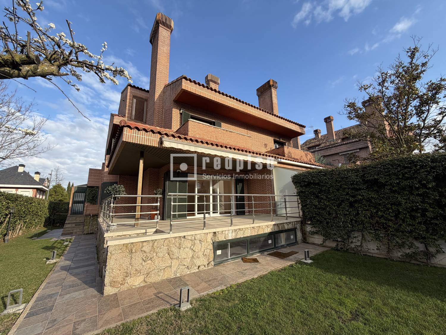 Casa en alquiler en  Pozuelo de Alarcón, Madrid  1/1