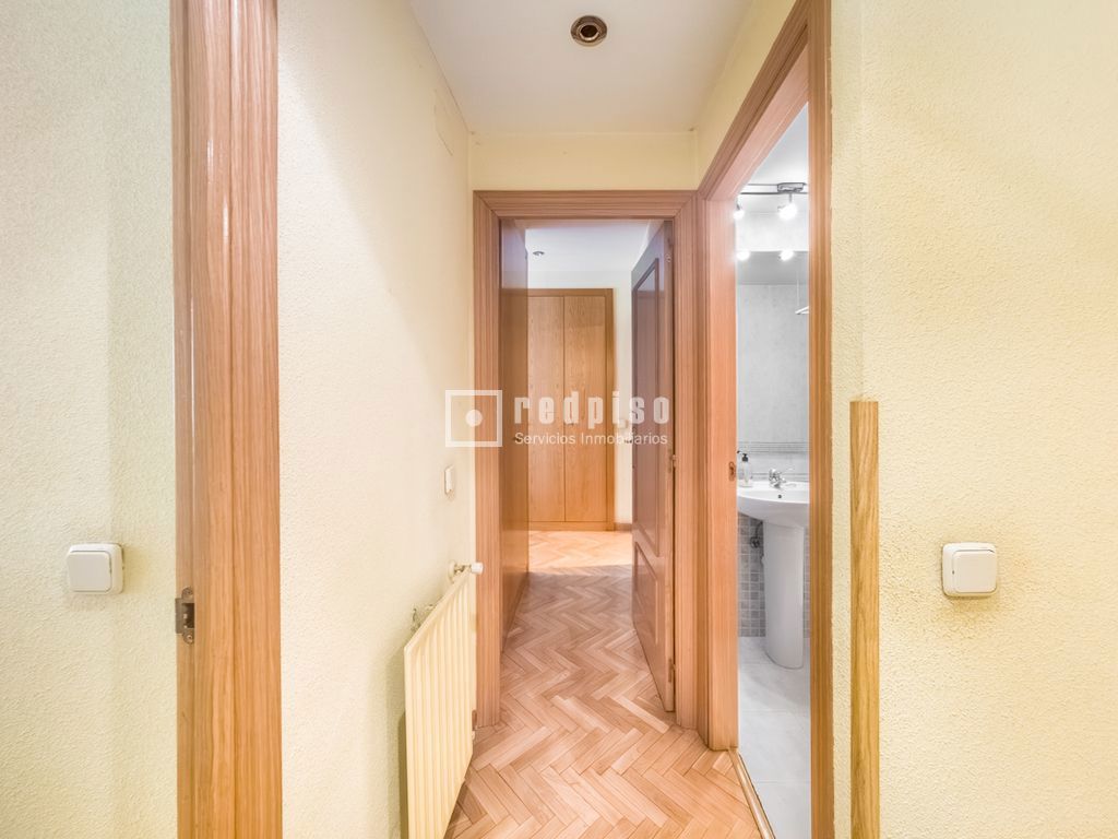 Piso en venta en calle De La Ladera De Los Almendros, Vicálvaro, Madrid 16/29