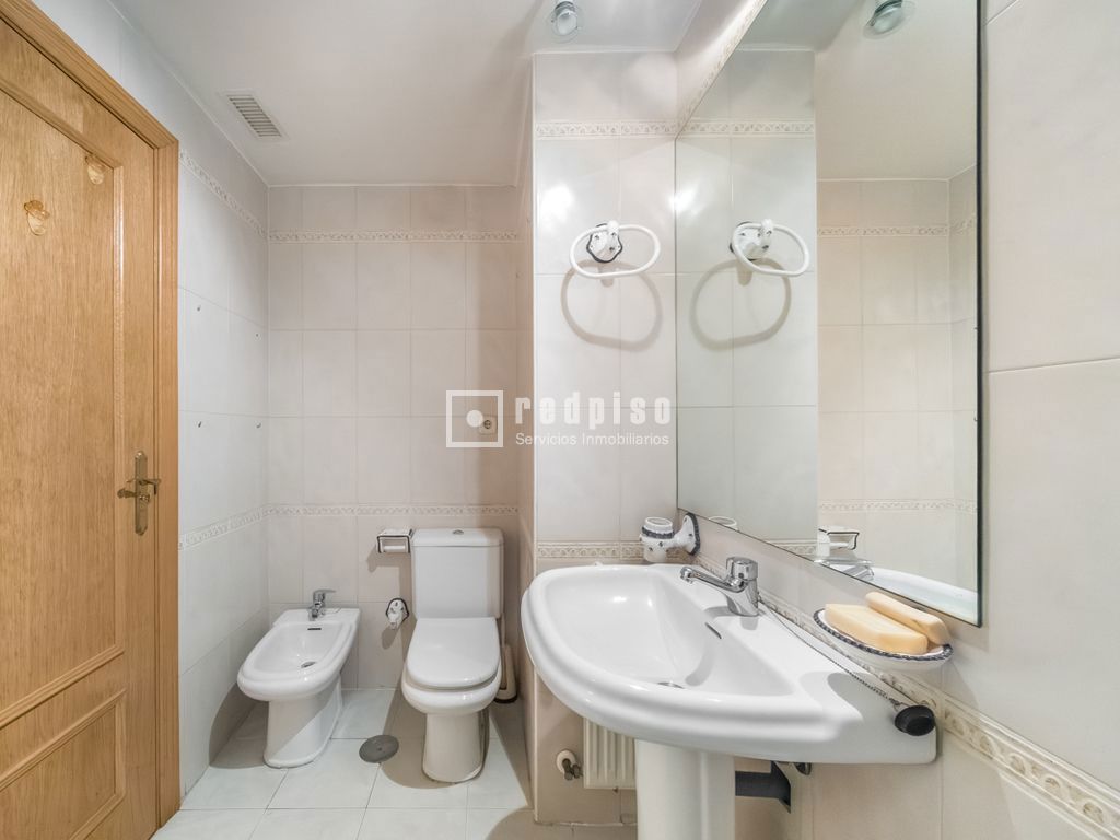 Piso en venta en calle De La Ladera De Los Almendros, Vicálvaro, Madrid 17/29