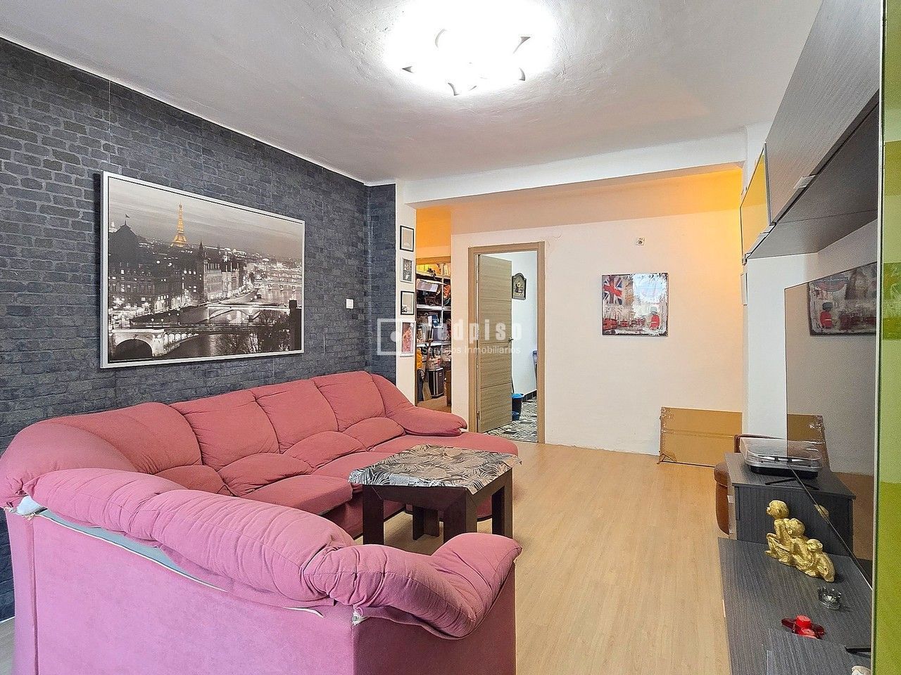 Piso en venta en  Xirivella, Valencia  12/29