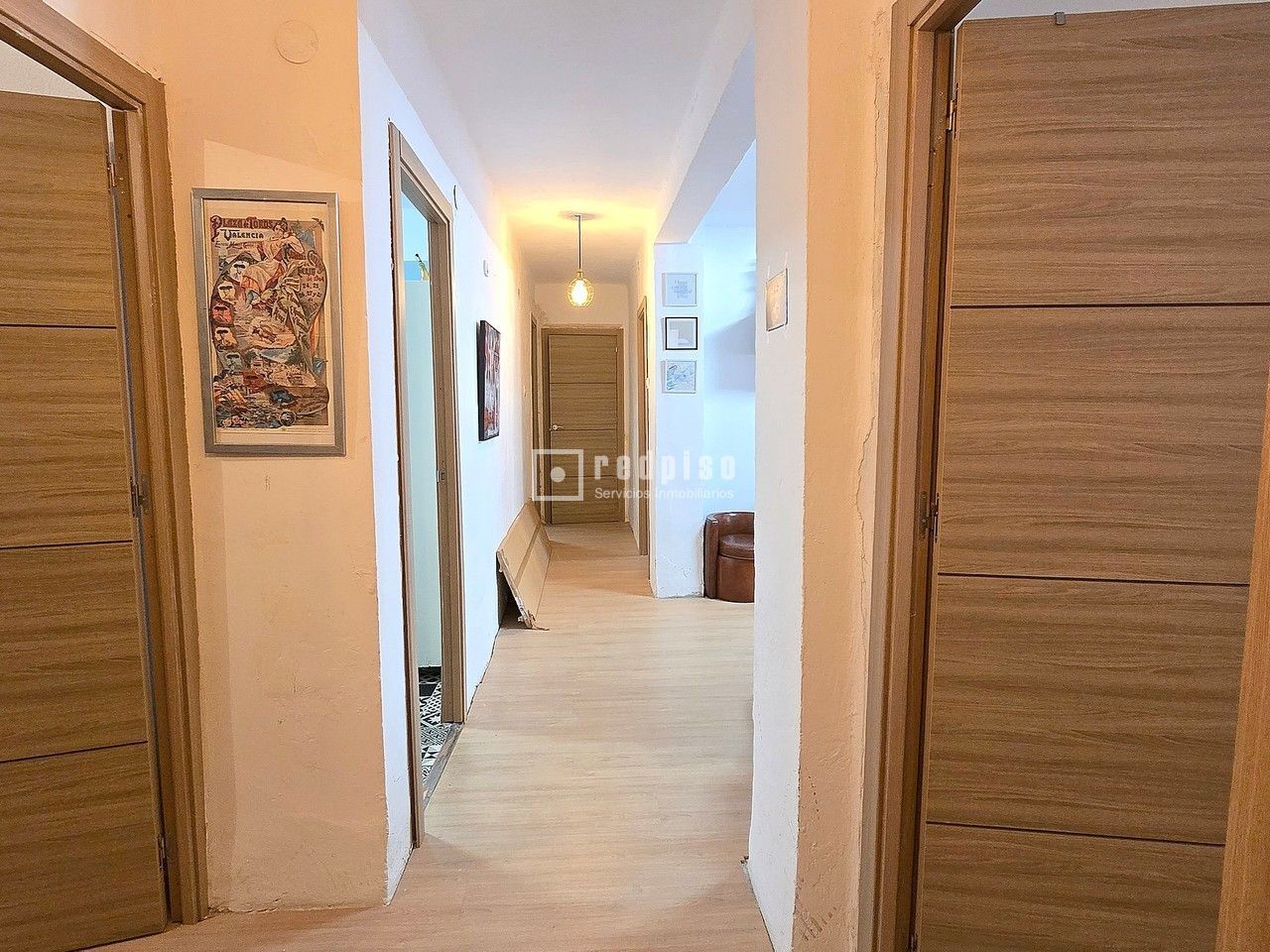 Piso en venta en  Xirivella, Valencia  4/29