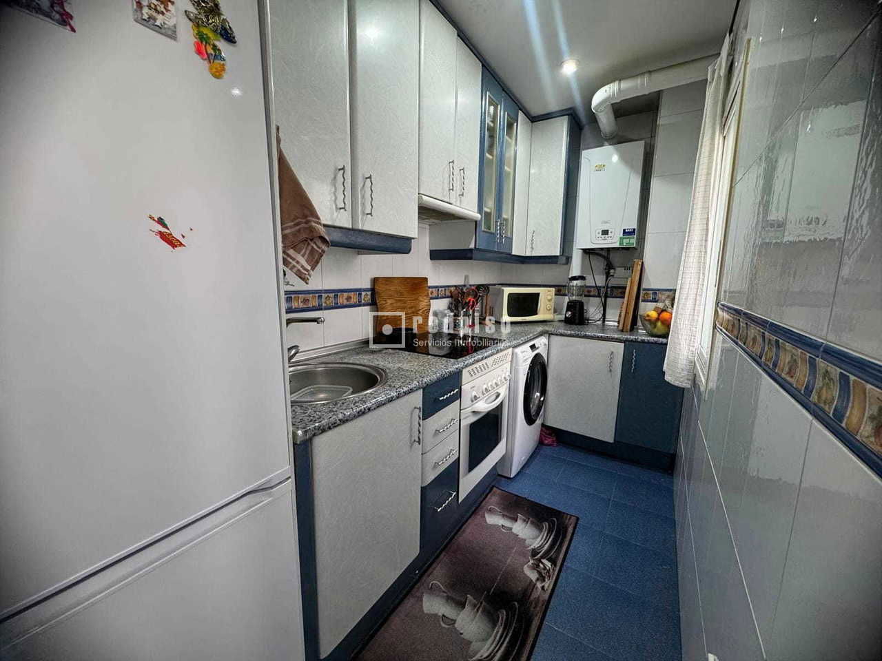 Piso en venta en  calle de la Presa, San Fernando de Henares, Madrid  4/12