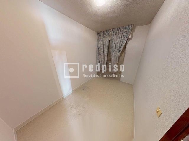 Piso en venta en calle Del Pintor Pedro Camacho, Alicante (alacant), Alicante 13/24