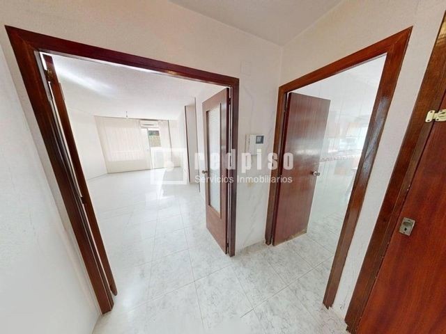 Piso en venta en calle Del Pintor Pedro Camacho, Alicante (alacant), Alicante 2/24