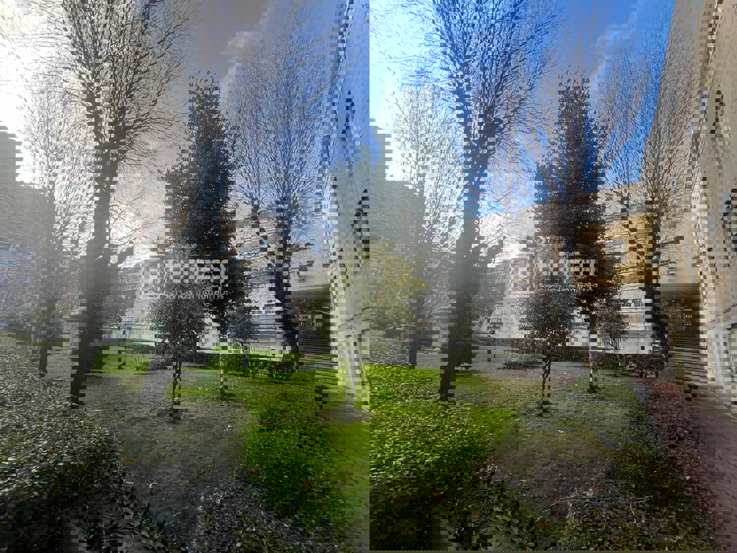 Piso en venta en  calle de Illescas, Latina, Madrid  1/1